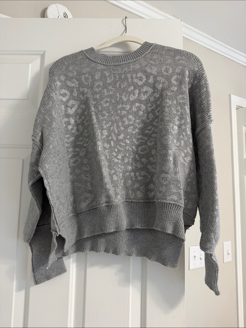 Women's Gray Leopard Jacquard Crewneck Sweater
